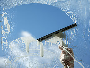 Make your own window cleaning solution